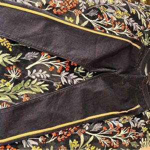 Dark denim jeans from G by Guliana with gold stripes down either side. Size 12.